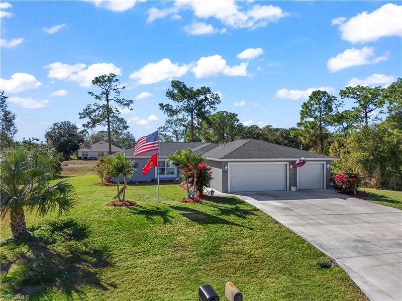 3008 Redwood LN photo 1