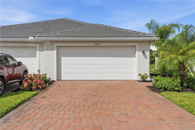 2228 Dragonfruit WAY photo 1