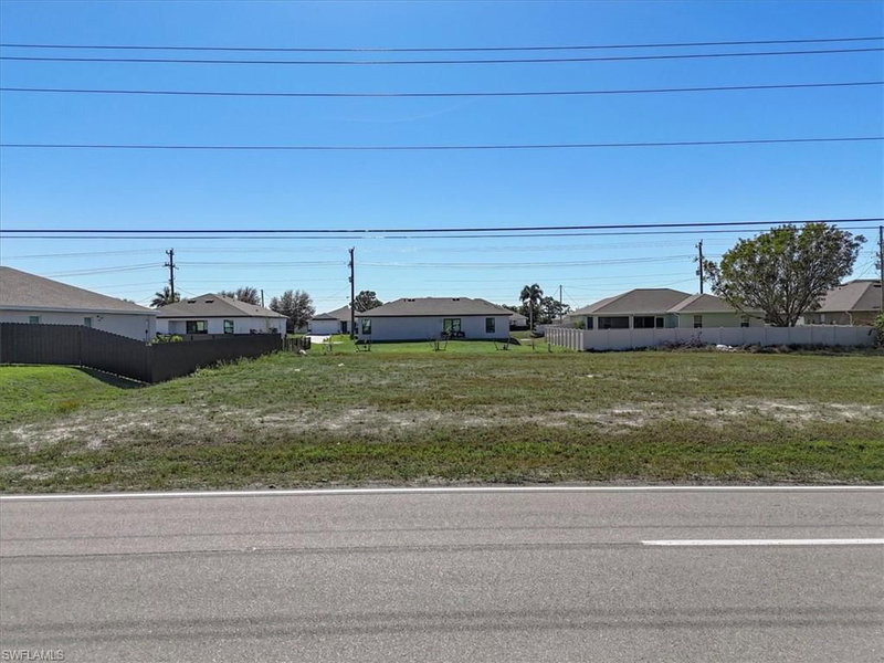 2002 Kismet PKWY W photo 3