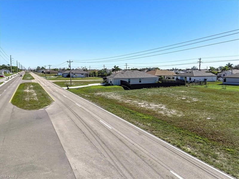 2002 Kismet PKWY W photo 5
