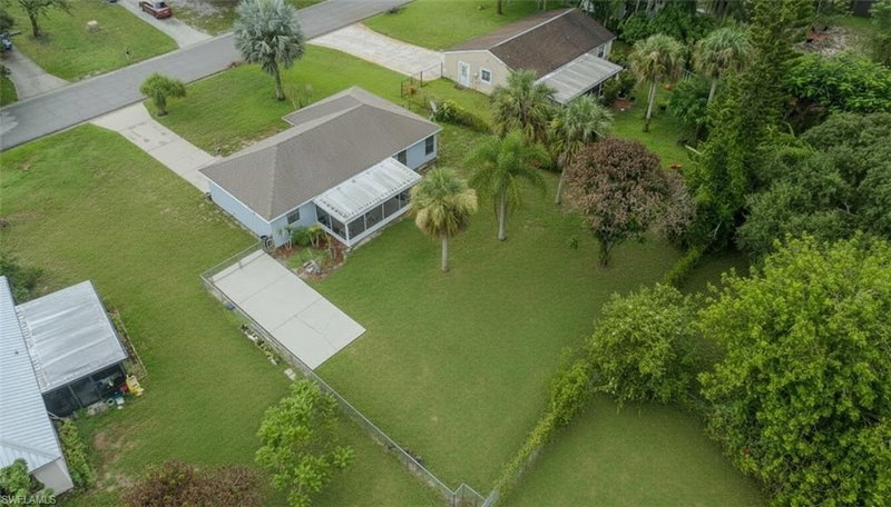 4016 Sunflower CIR photo 3