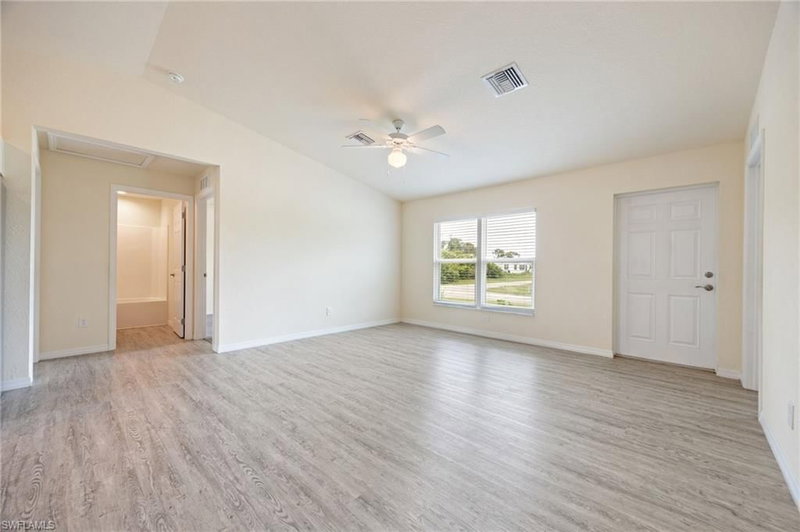 3061 Adcock DR photo 4