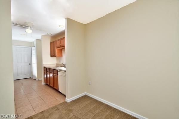 1062 Countess AVE photo 4