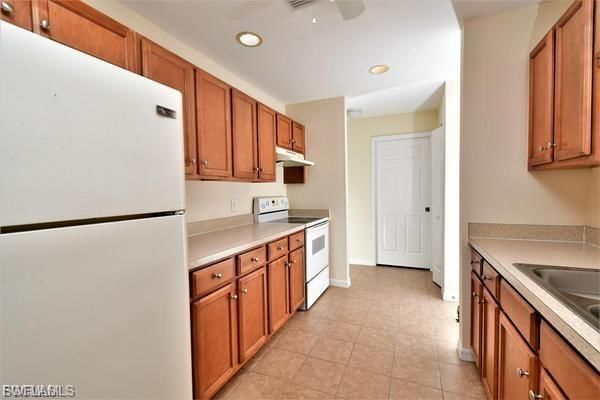 1062 Countess AVE photo 5