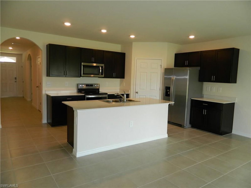 25118 Doredo DR photo 2