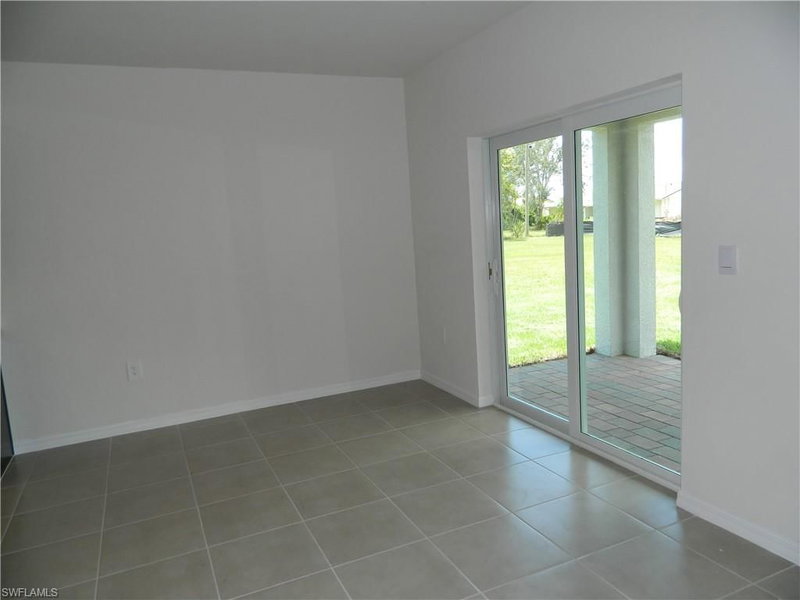 25118 Doredo DR photo 5