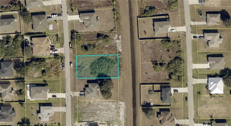 425 Pickford AVE photo 2