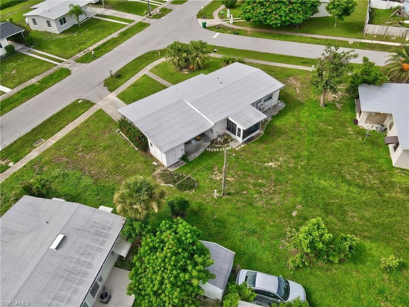 22018 Catherine AVE photo 2