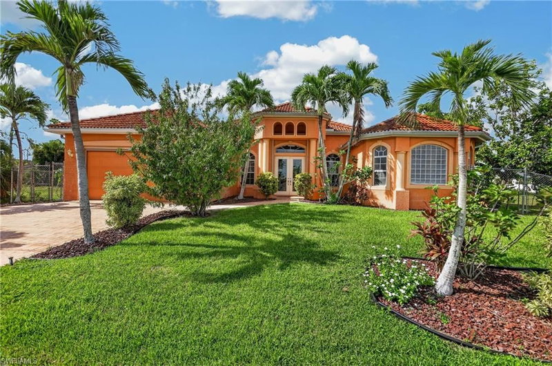 2305 Kismet PKWY W photo 3