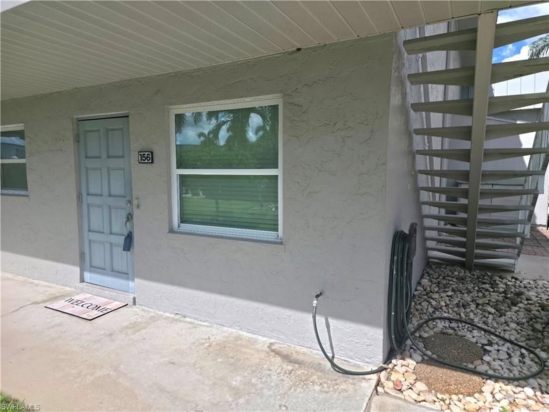 6777 Winkler RD photo 4