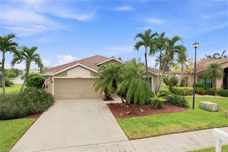 12833 Dresden CT photo 3