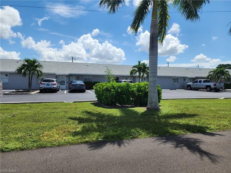 4513 8th CT photo 1
