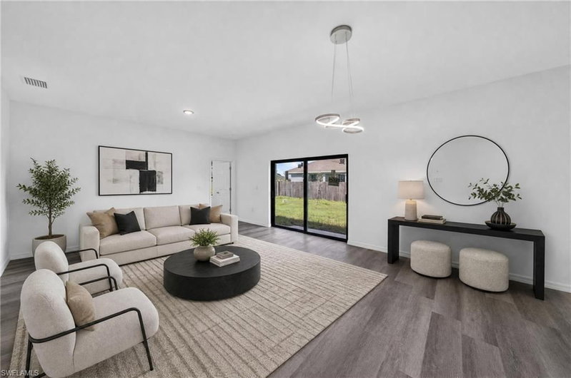 1727 12th TER photo 3