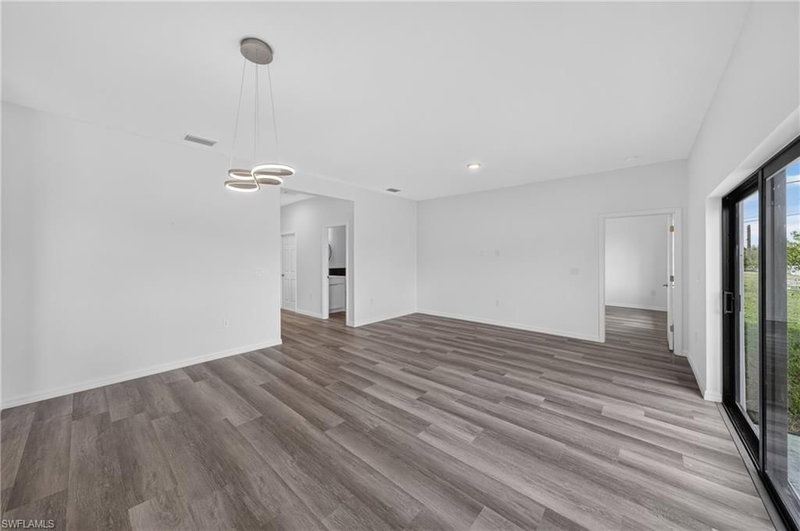 1727 12th TER photo 4