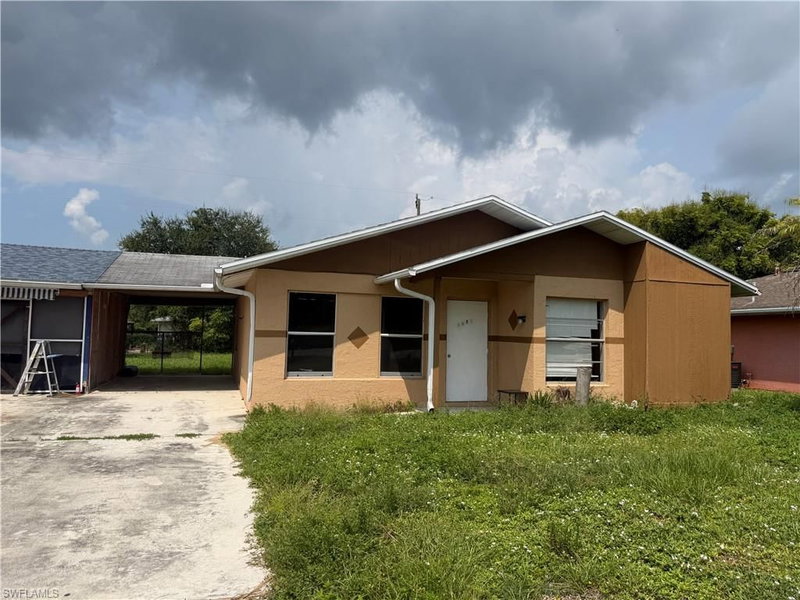 1123 Joel BLVD photo 1