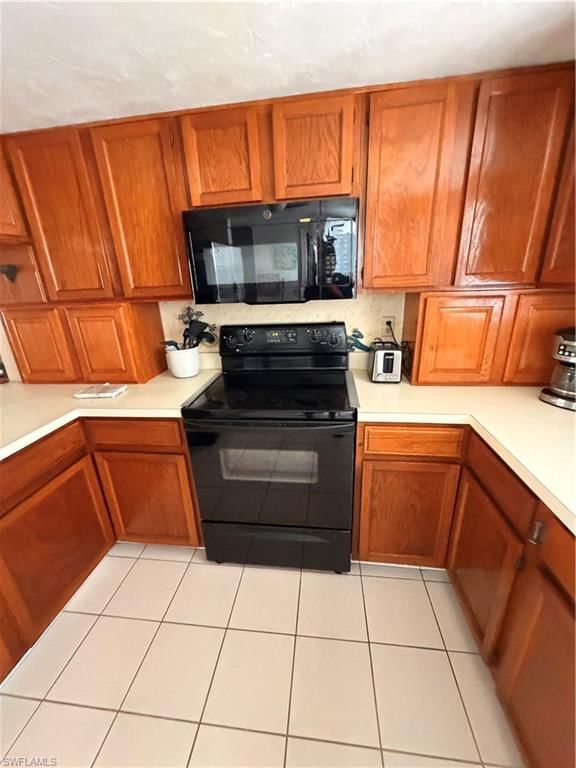 4521 Bay Beach LN photo 2