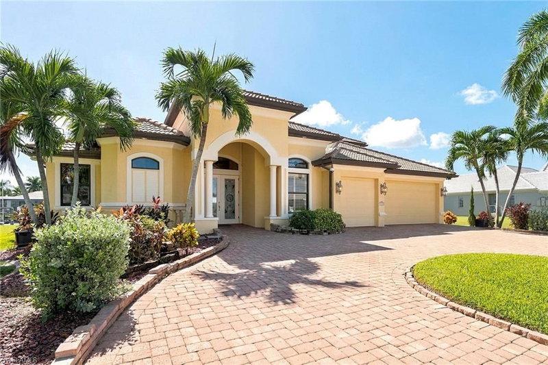 5055 Sorrento CT photo 1