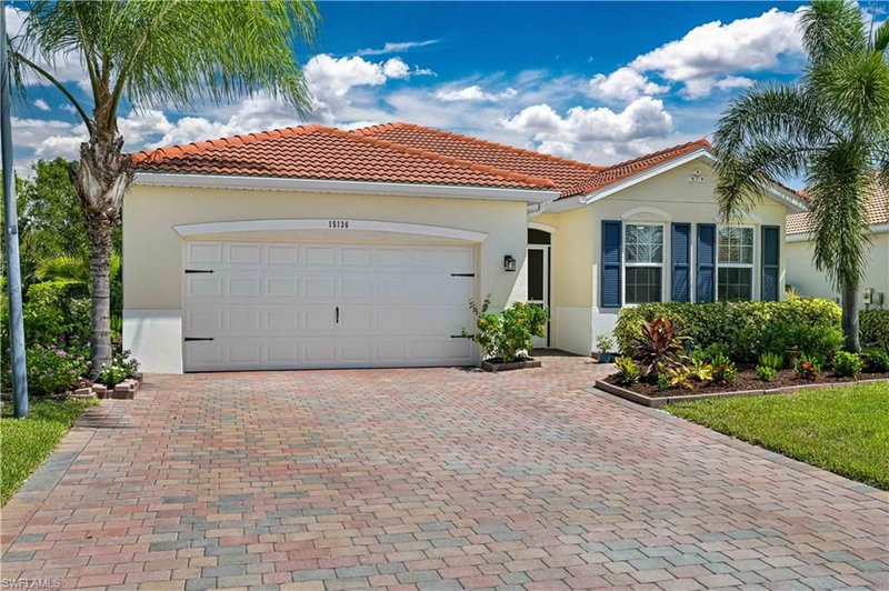 15136 Yellow Wood DR photo 1