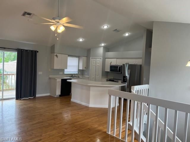 18397 Sunflower RD photo 5