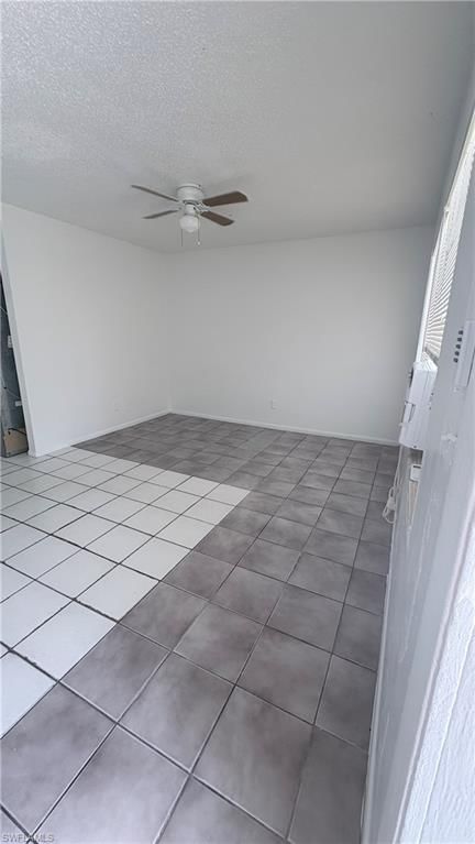 5558 9th AVE photo 3