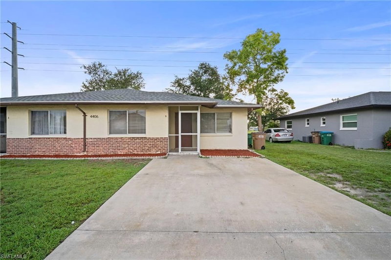 4406 santa barbara BLVD photo 1