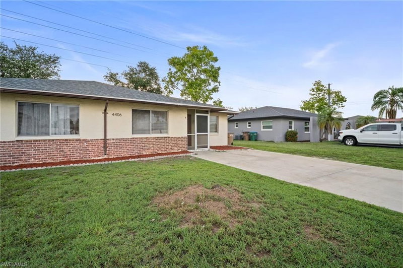 4406 santa barbara BLVD photo 3