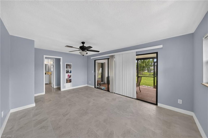 2544 1st ST photo 3