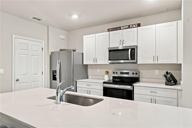 3623 Rollingwater WAY photo 4