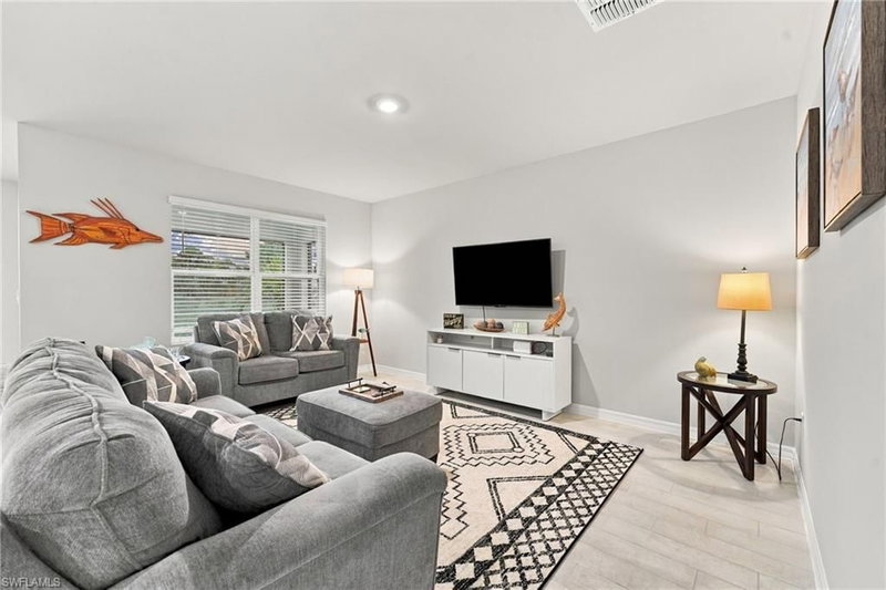 3623 Rollingwater WAY photo 5