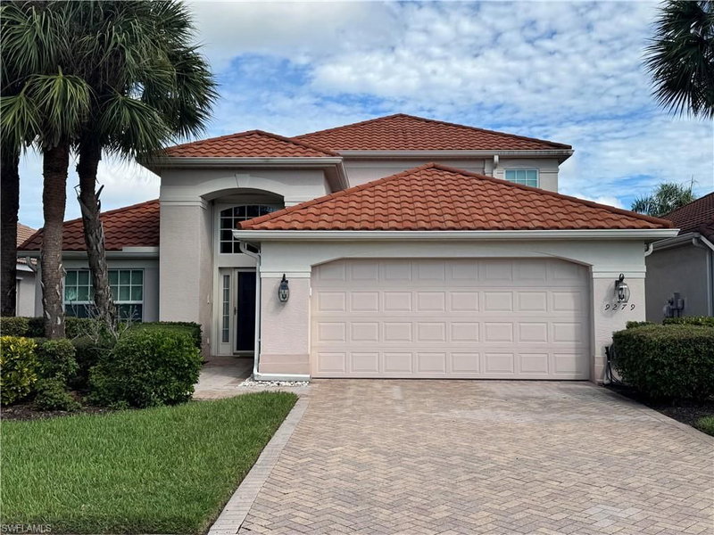 9279 Independence WAY photo 1