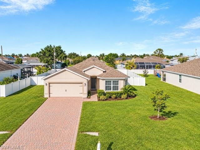2624 8th CT photo 1