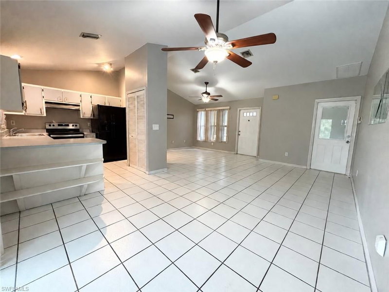 133 23rd AVE photo 4