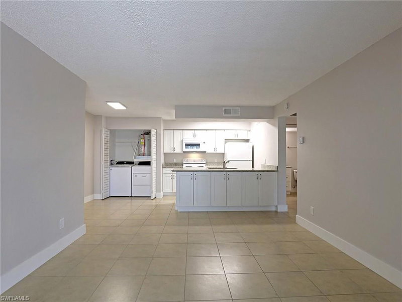 5307 Summerlin RD photo 2
