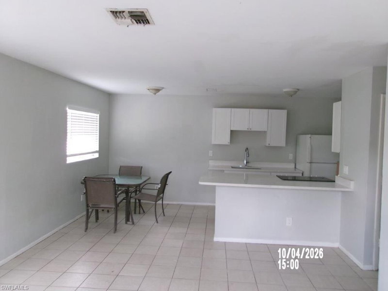 8259 Beacon BLVD photo 3