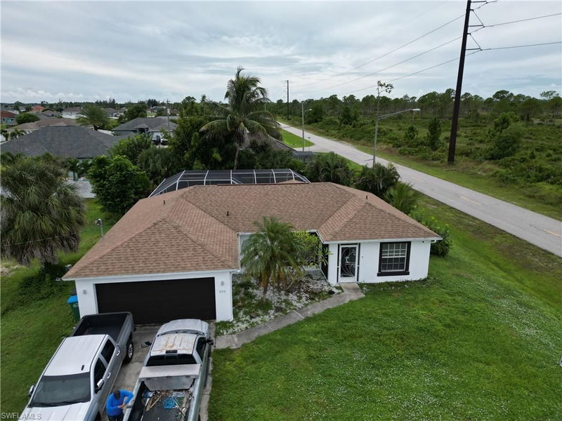 800 44th LN photo 1