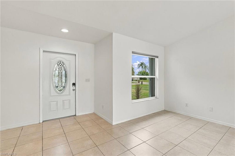 624 9th AVE photo 4