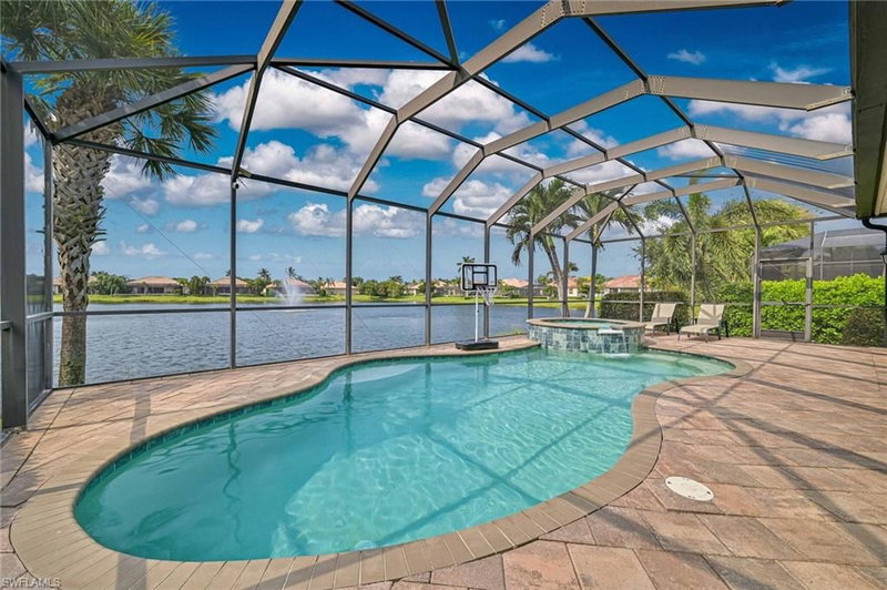 5709 Calmar Breeze LN photo 2