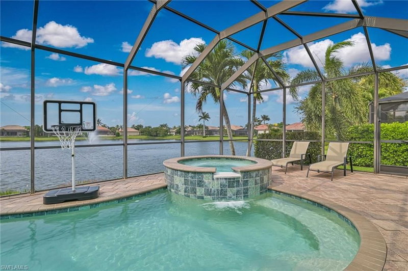 5709 Calmar Breeze LN photo 4