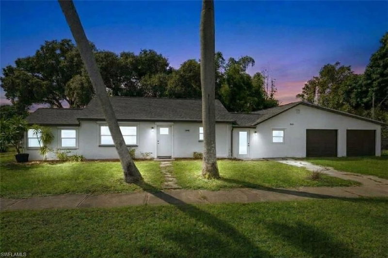 380 New York DR photo 2