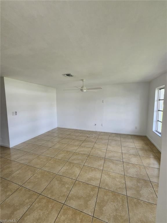 903 23rd PL photo 3