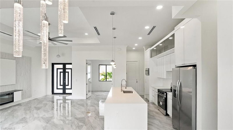 2606 3rd ST photo 4