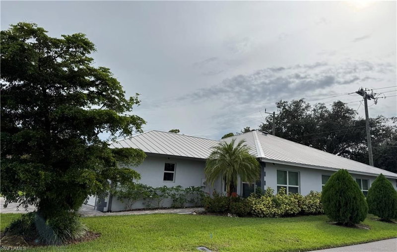204 Village CIR photo 1