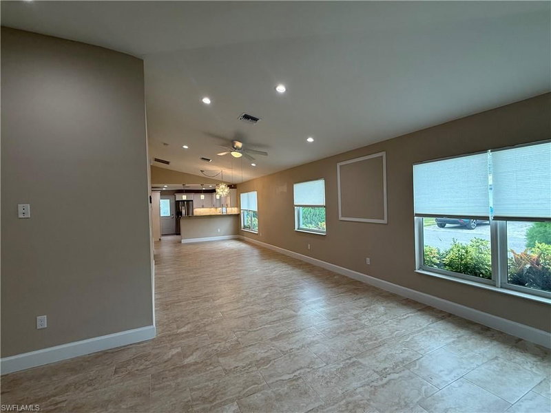 204 Village CIR photo 5