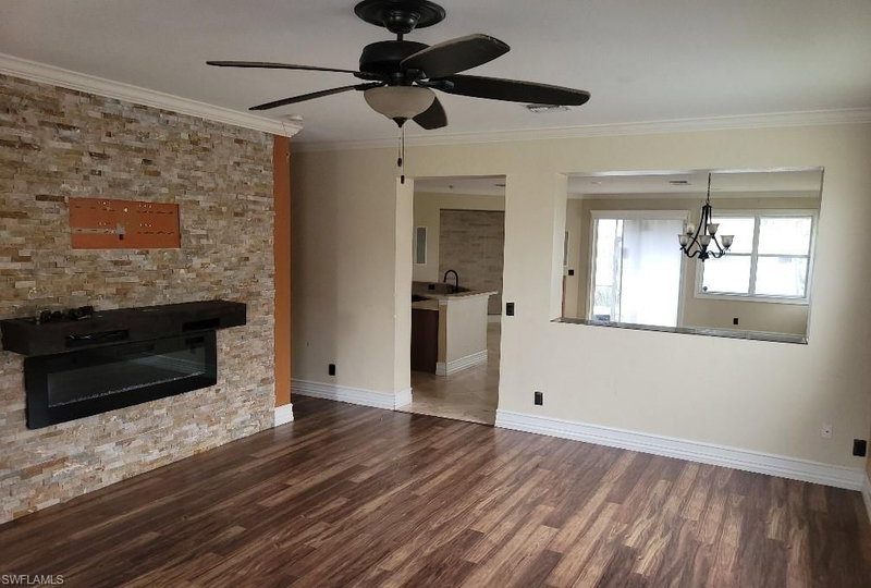 2708 7th ST photo 2