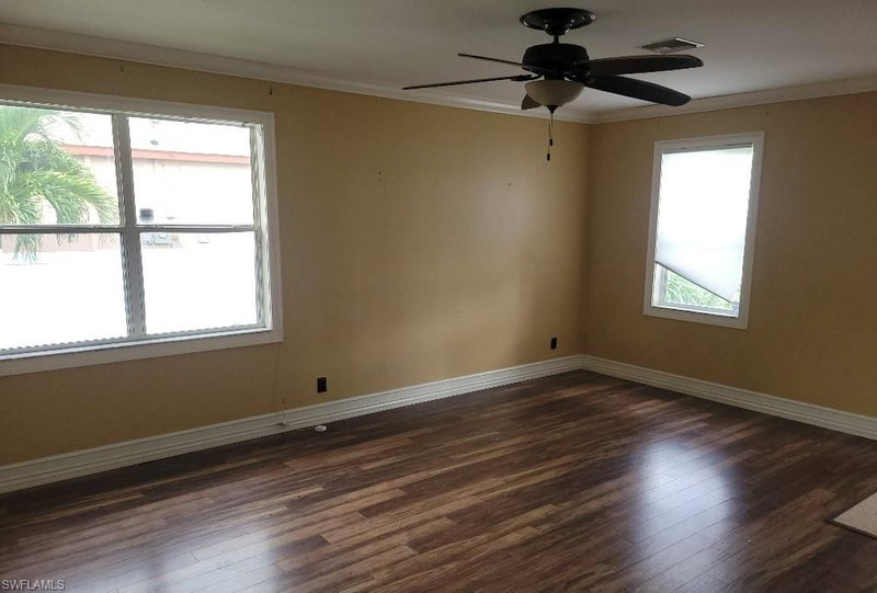 2708 7th ST photo 4