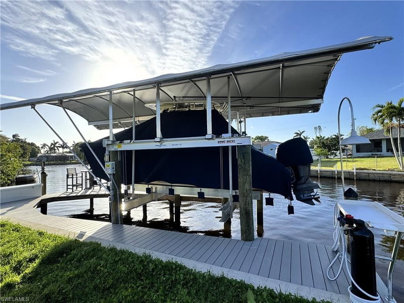 326 SHORE DR photo 1