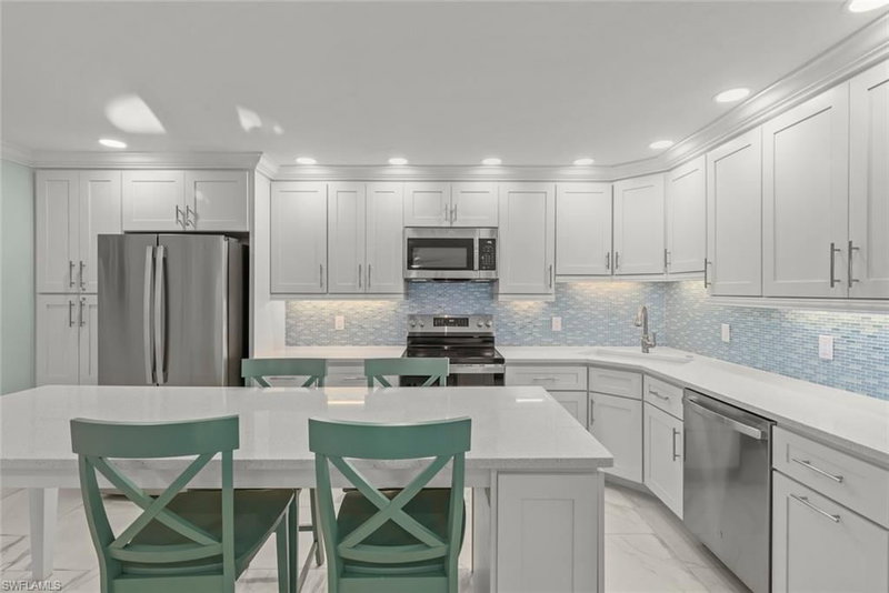 845 Gulf DR photo 3