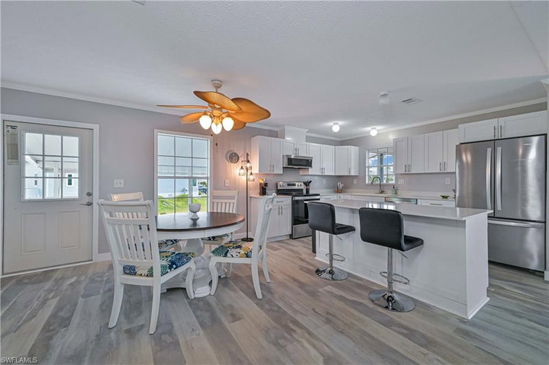 11390 Azalea LN photo 5