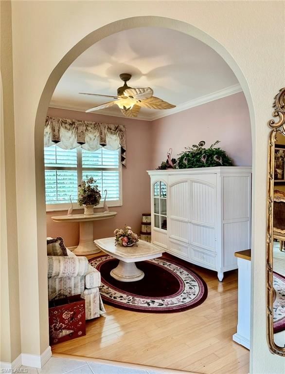 20811 Athenian LN photo 3