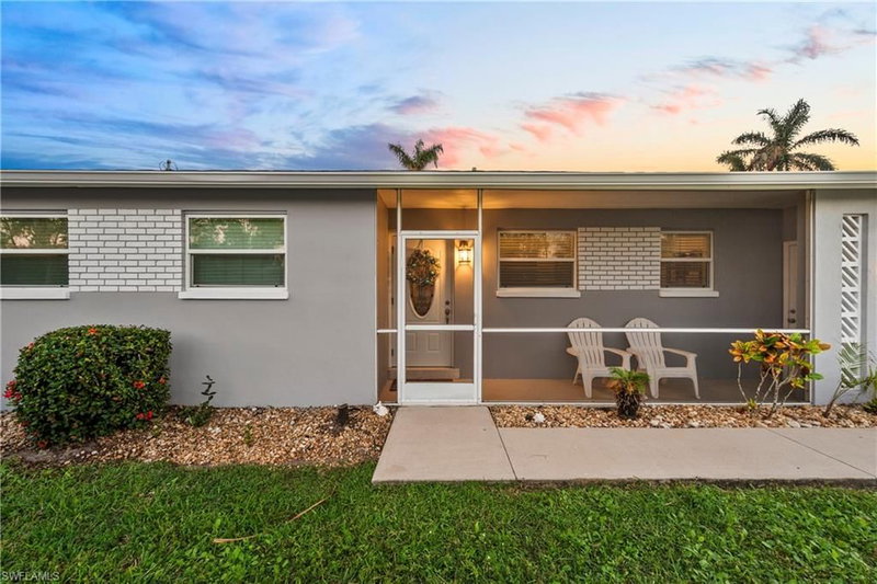 9893 Birr ST photo 2